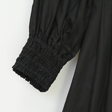 画像をギャラリービューアに読み込む, Classical lady dress