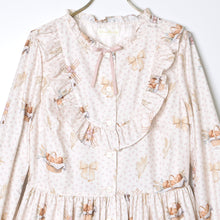 画像をギャラリービューアに読み込む, そよ風に揺れる麦畑のフロントボタンワンピース