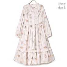 画像をギャラリービューアに読み込む, そよ風に揺れる麦畑のフロントボタンワンピース