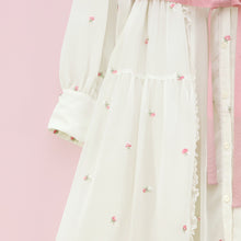 画像をギャラリービューアに読み込む, Petit rose刺繍フロントボタンワンピース
