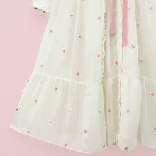 画像をギャラリービューアに読み込む, Petit rose刺繍フロントボタンワンピース