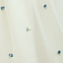 画像をギャラリービューアに読み込む, Petit rose刺繍フロントボタンワンピース