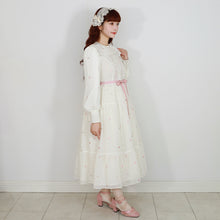 画像をギャラリービューアに読み込む, Petit rose刺繍フロントボタンワンピース