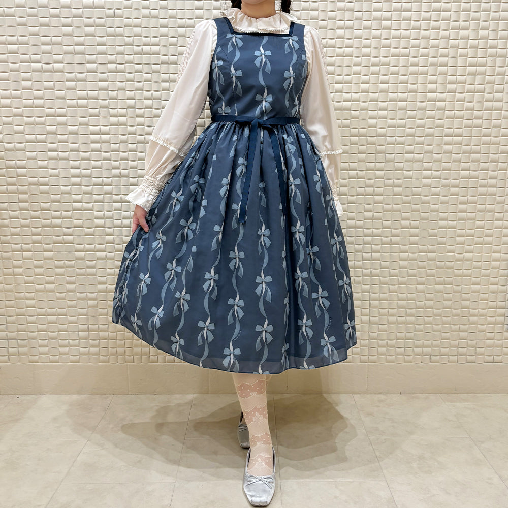 Frill collar pin tuck blouse