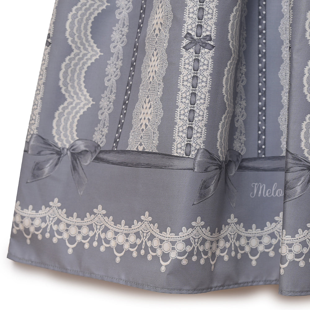 Lace millefeuille dress