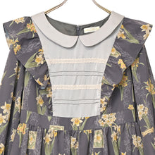 画像をギャラリービューアに読み込む, 野に咲く水仙のフラットカラーワンピース