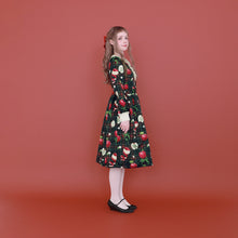Load image into Gallery viewer, タータンRibbonAppleワンピース (Tartan Ribbon Apple dress)
