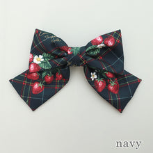 Load image into Gallery viewer, Strawberry Tartan バレッタ(Strawberry Tartan ribbon hair accessory)
