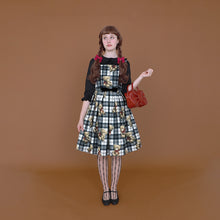 画像をギャラリービューアに読み込む, Teddy Bear Tartanノースリーブワンピース (Teddy Bear Tartan sleeveless dress)
