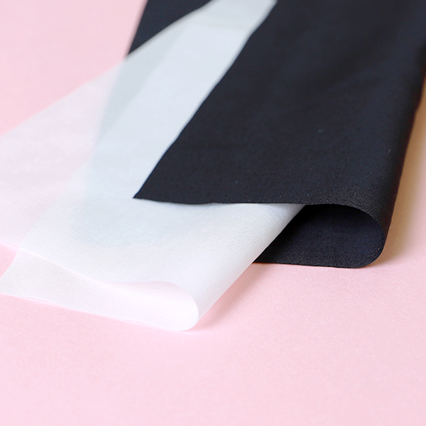 Melody刺繍半袖ブラウス