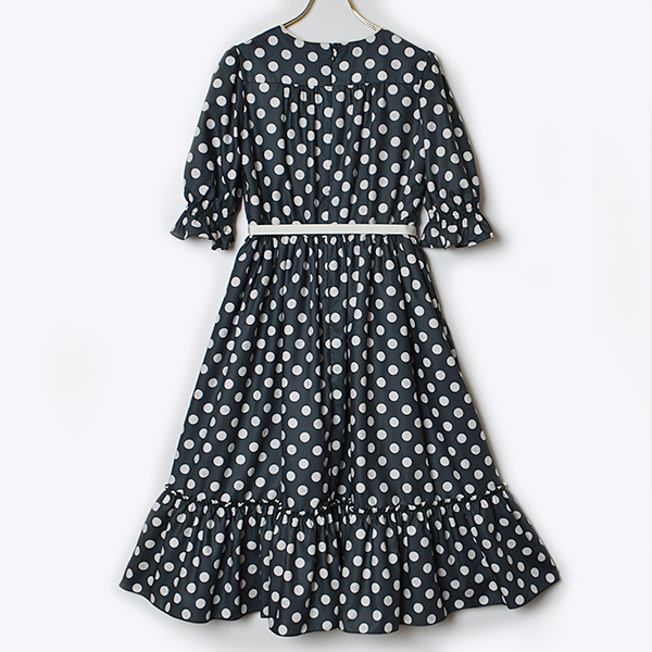 記憶の中の水玉ティアードワンピース