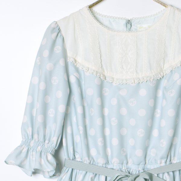 記憶の中の水玉ティアードワンピース