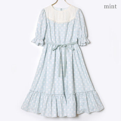 記憶の中の水玉ティアードワンピース