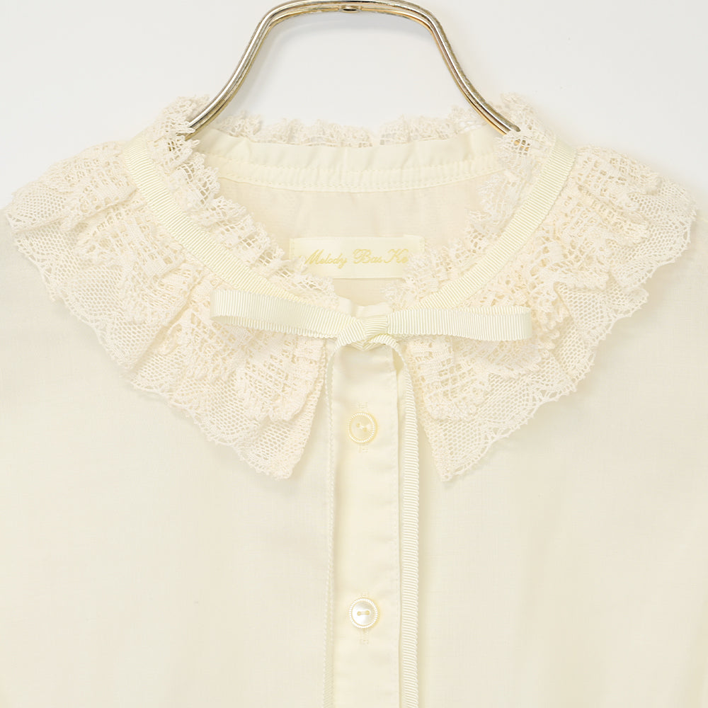 Standing collar torsion lace blouse
