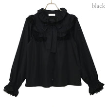 将图片加载到图库查看器，Yoke switching frill and lace blouse
