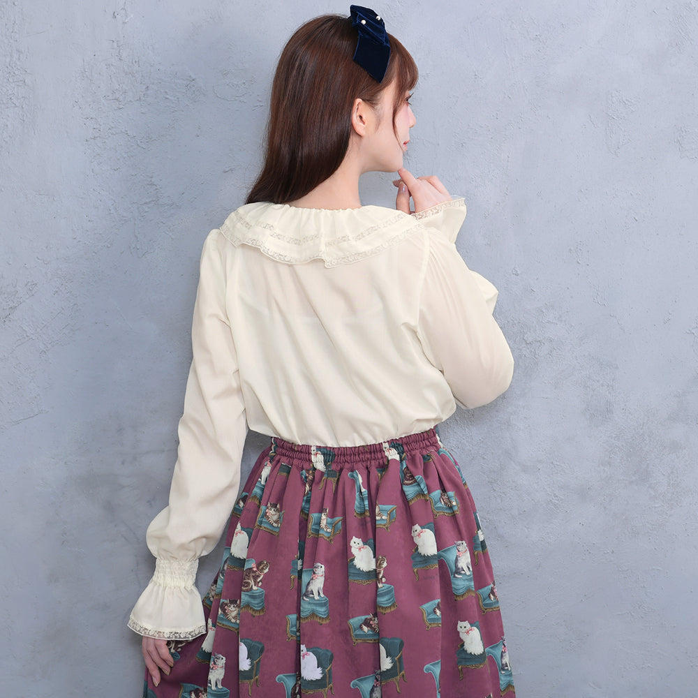 ラッフルカラーブラウス