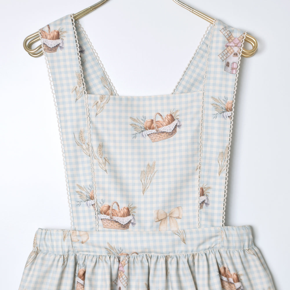 Wheat field swaying in the breeze salopette skirt