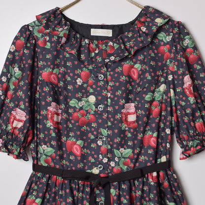 Strawberry jamフロントボタンワンピース