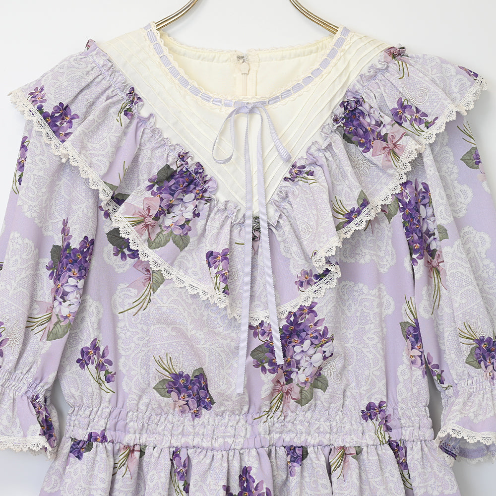 Violet lace yoke switching dress