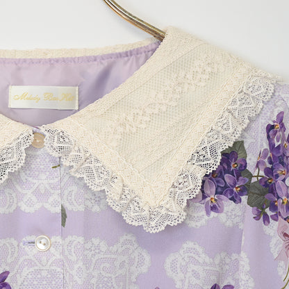 Violet lace square collar dress