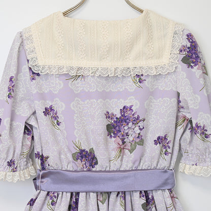 Violet lace square collar dress
