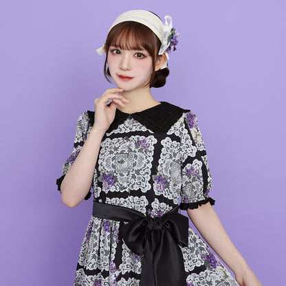 Violet lace square collar dress