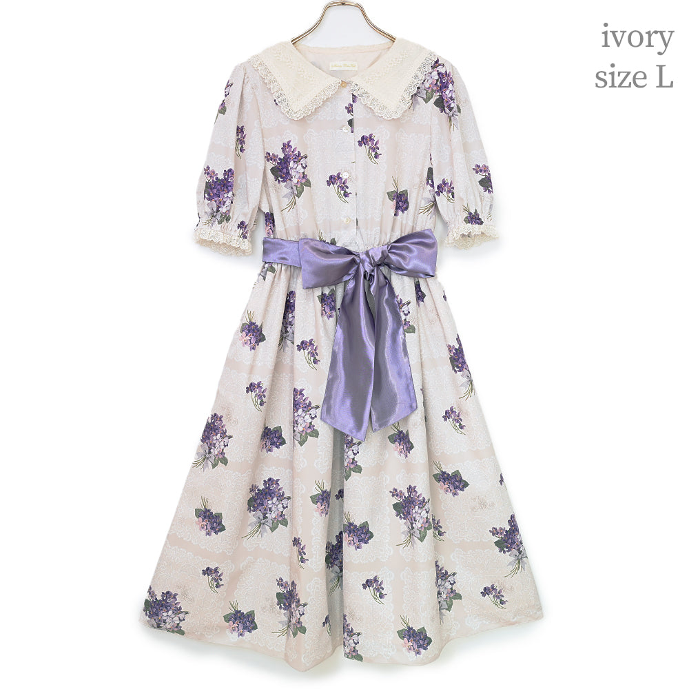 Violet lace square collar dress