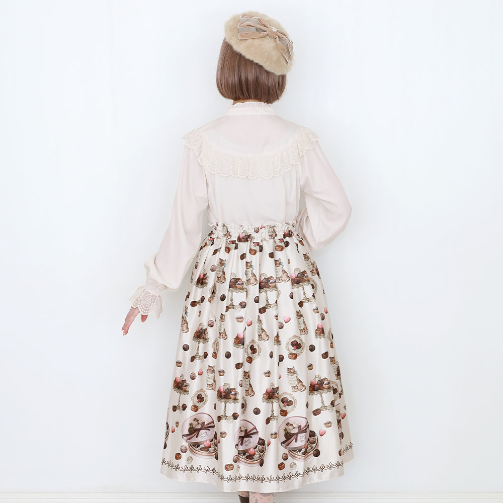 ラウンドヨーク長袖ブラウス