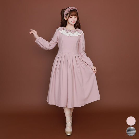 リボンとレースカラーのワンピース