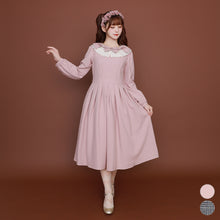 画像をギャラリービューアに読み込む, リボンとレースカラーのワンピース
