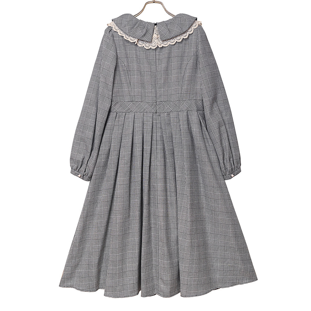 リボンとレースカラーのワンピース-Melody BasKet(メロディー