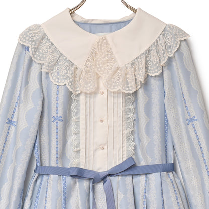 Lace millefeuille dress