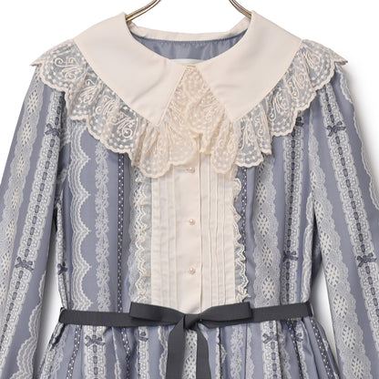 Lace millefeuille dress