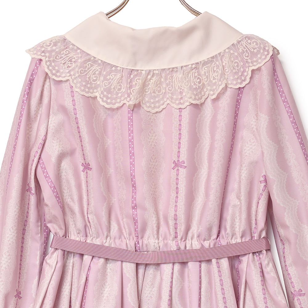 Lace millefeuille dress