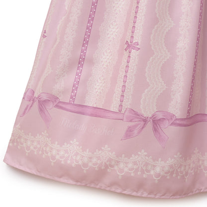 Lace millefeuille dress