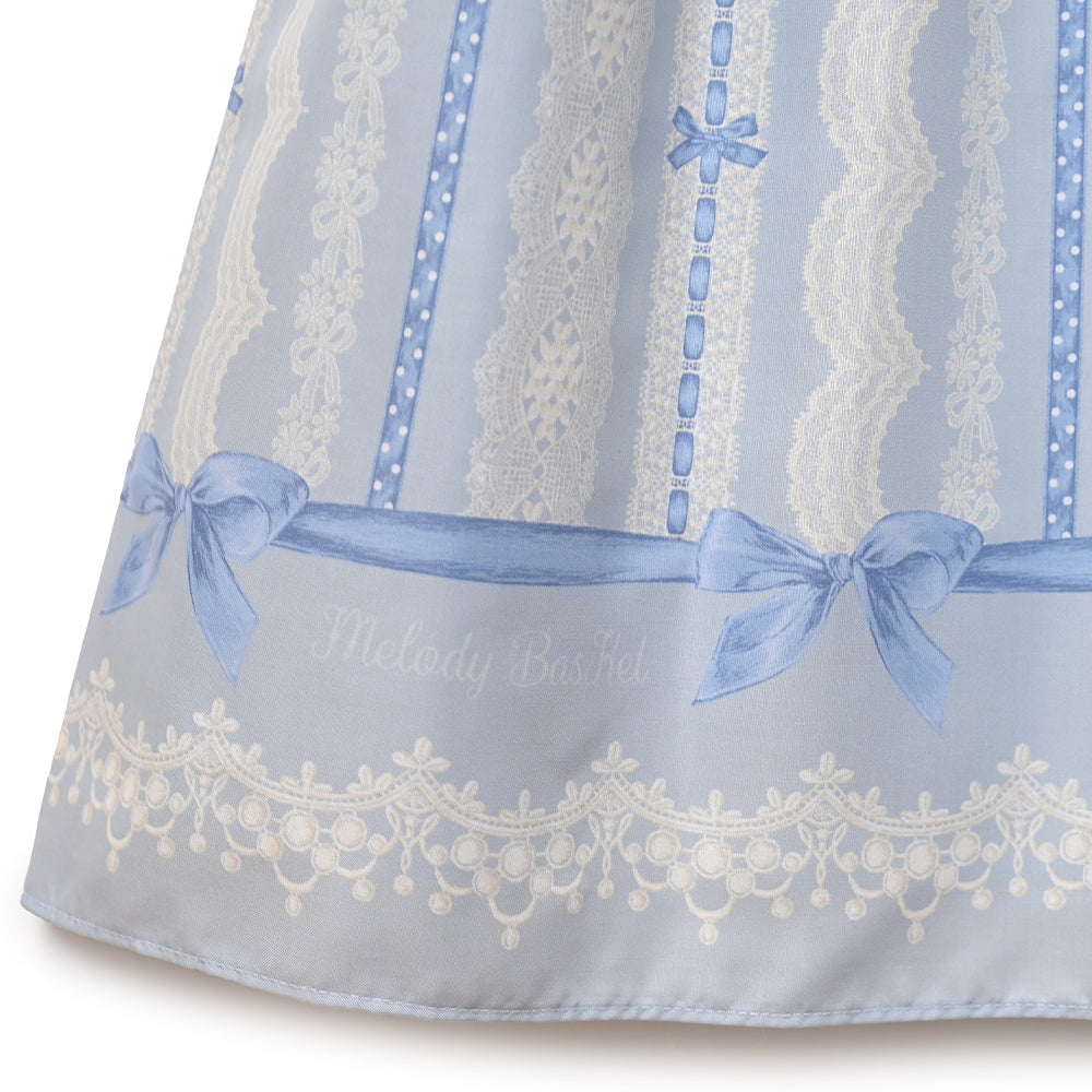 Lace millefeuille dress