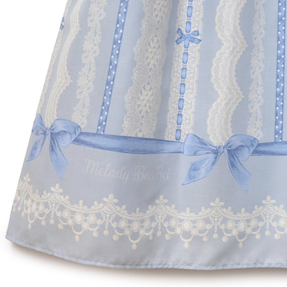 Lace millefeuille dress