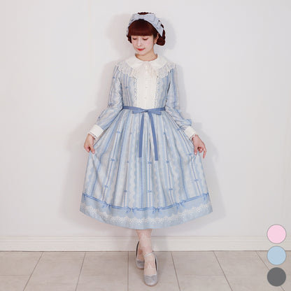 Lace millefeuille dress