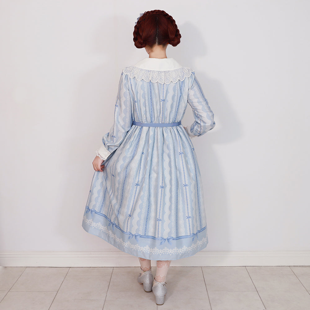 Lace millefeuille dress