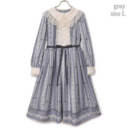 Lace millefeuille dress