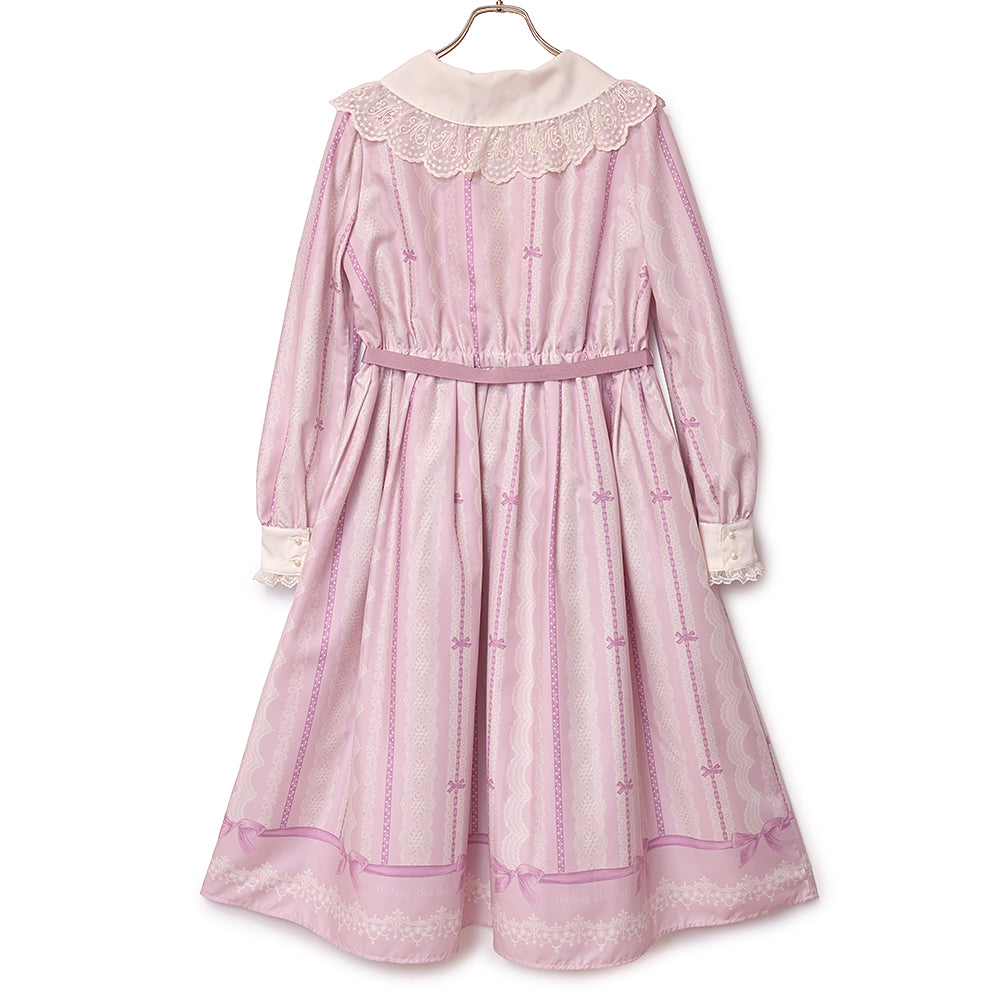 Lace millefeuille dress