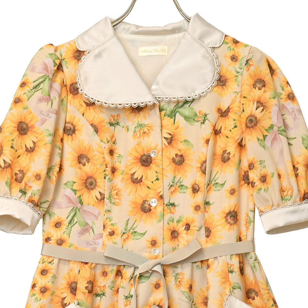 ひまわりブーケのフロントボタンワンピース