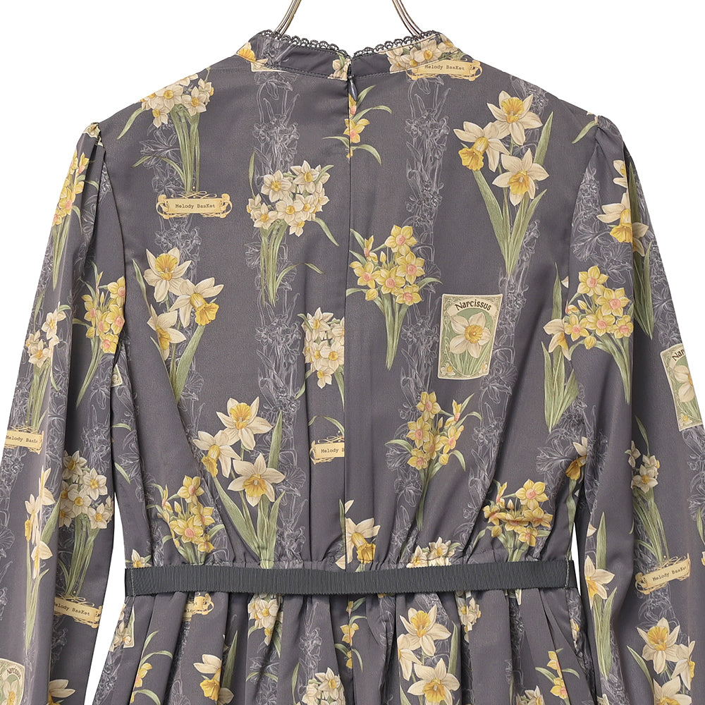 Daffodils blooming in the field V-line dress