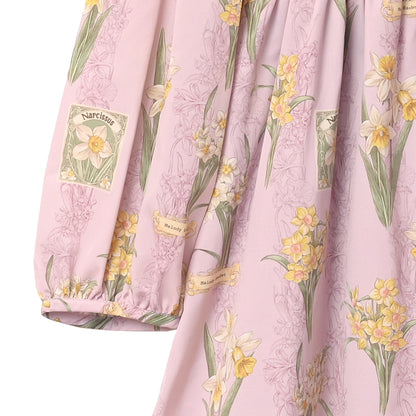 Daffodils blooming in the field V-line dress