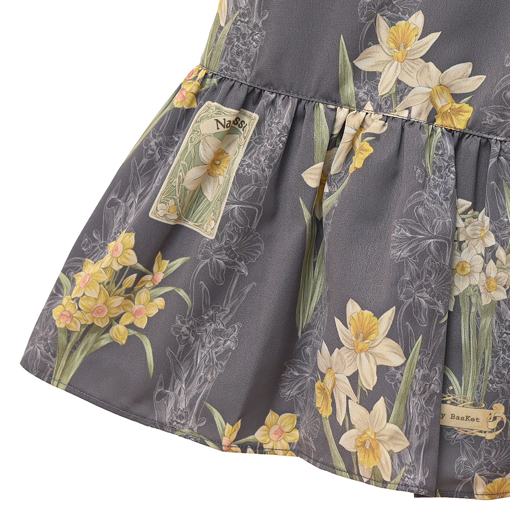 Daffodils blooming in the field V-line dress