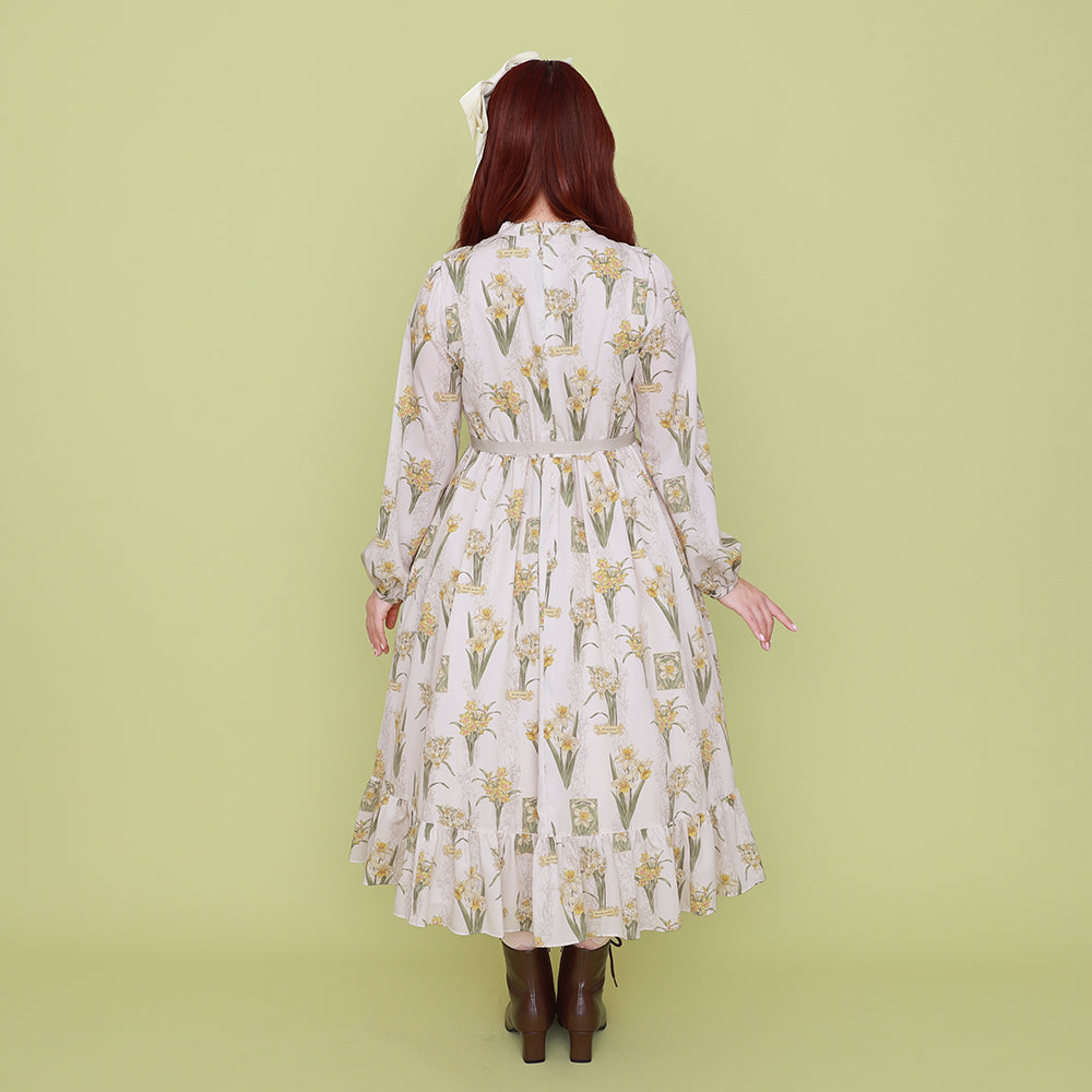 Daffodils blooming in the field V-line dress