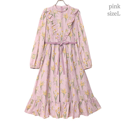 Daffodils blooming in the field V-line dress