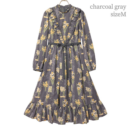 Daffodils blooming in the field V-line dress