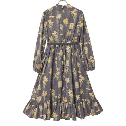 Daffodils blooming in the field V-line dress