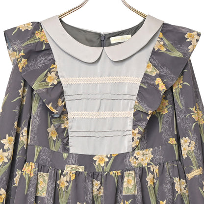 野に咲く水仙のフラットカラーワンピース